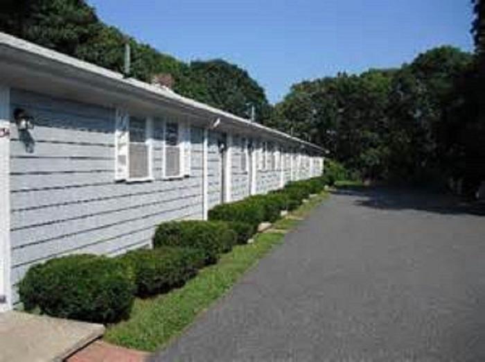 Capewind Waterfront Resort Falmouth Exterior foto